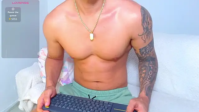 Tristan-bm online show from 10, 3, 2026