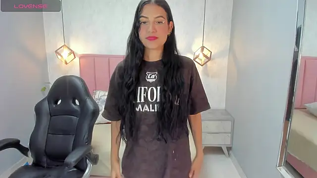 chelsyquinn online show from 4, 12, 2025