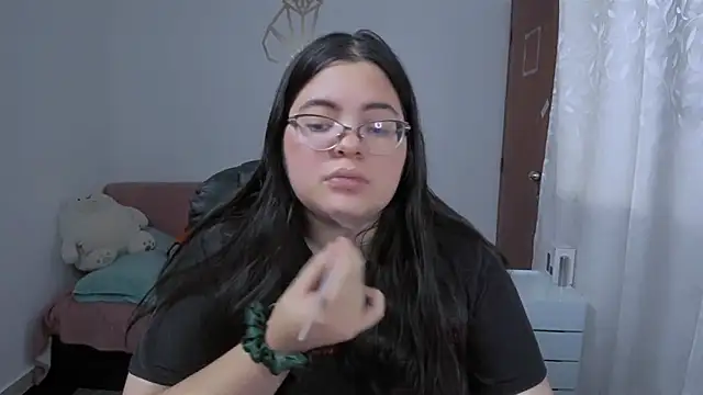 Snapshot of Aria_Fullbuster chatting on 25, 11, 2025 Aria Fullbuster online show from 25, 11, 2025