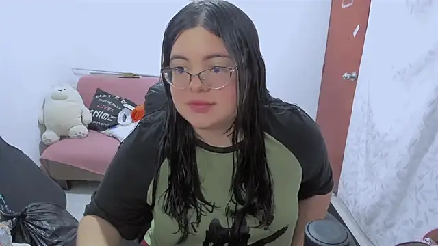 Snapshot of Aria_Fullbuster chatting on 4, 11, 2025 Aria Fullbuster online show from 4, 11, 2025