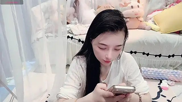 Snapshot of AKiKi711 chatting on 4, 6, 2026 AKiKi711 online show from 4, 6, 2026