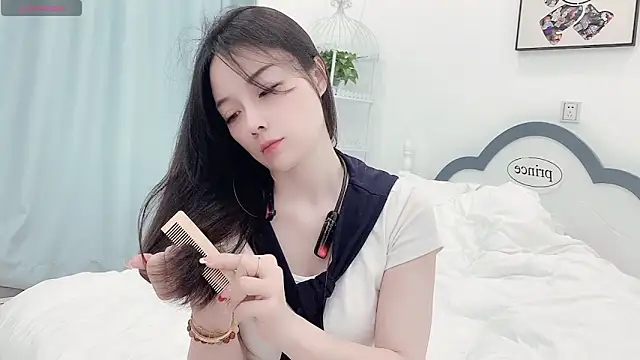 AKiKi711 online show from 14, 4, 2026