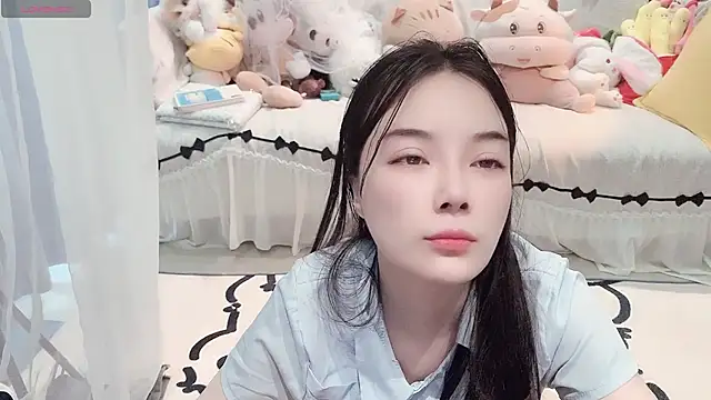Snapshot of AKiKi711 chatting on 8, 5, 2026 AKiKi711 online show from 8, 5, 2026