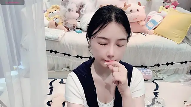 AKiKi711 online show from 19, 4, 2026