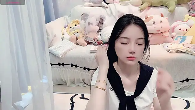 AKiKi711 online show from 22, 4, 2026