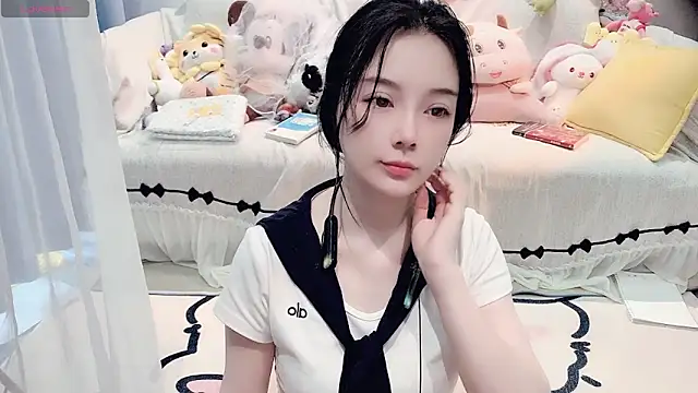 Snapshot of AKiKi711 chatting on 24, 4, 2026 AKiKi711 online show from 24, 4, 2026
