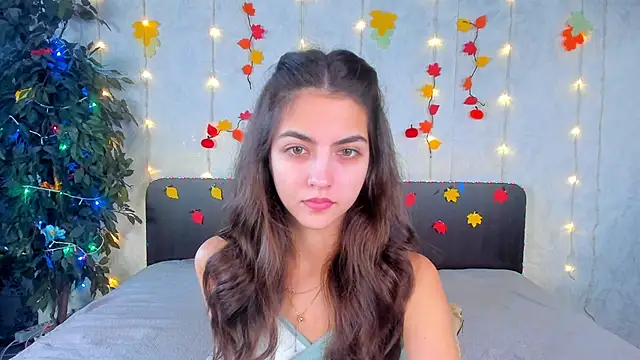 Milana Crystal  online show from 23, 11, 2025