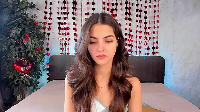 Milana Crystal  online show from 13, 2, 2025