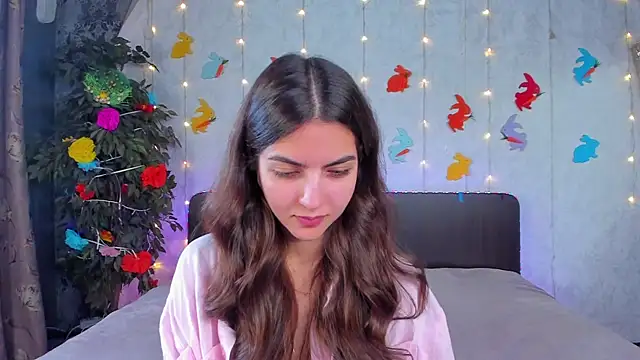 Milana Crystal  online show from 18, 4, 2026