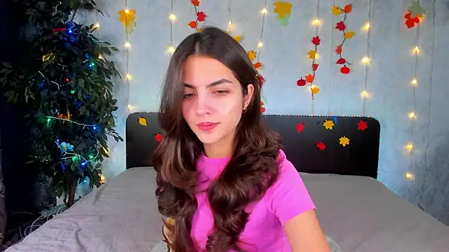 Milana Crystal  online show from 27, 11, 2025