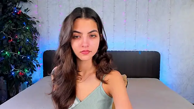 Milana Crystal  online show from 30, 1, 2025