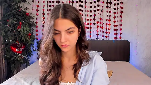 Milana Crystal  online show from 16, 2, 2025