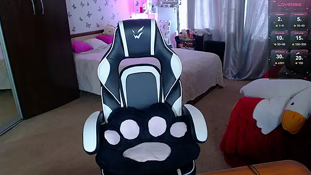 Sidney blush online show from 28, 3, 2026