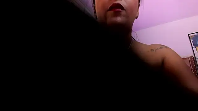 Danna Ramiirez online show from 2, 4, 2026