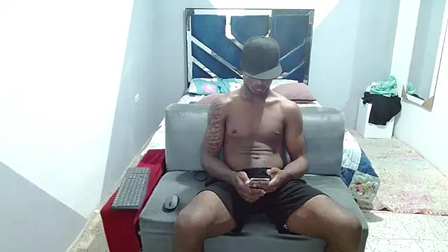 Snapshot of MiguelAngelxl chatting on 6, 11, 2025 MiguelAngelxl online show from 6, 11, 2025