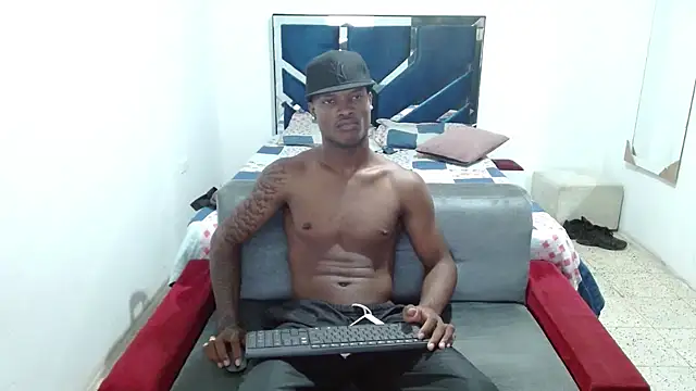 Snapshot of MiguelAngelxl chatting on 14, 10, 2025 MiguelAngelxl online show from 14, 10, 2025
