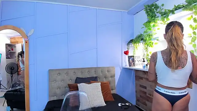 Snapshot of Georgina-coule chatting on 19, 1, 2026 Georgina-coule online show from 19, 1, 2026