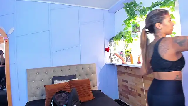 Snapshot of Georgina-coule chatting on 14, 1, 2026 Georgina-coule online show from 14, 1, 2026