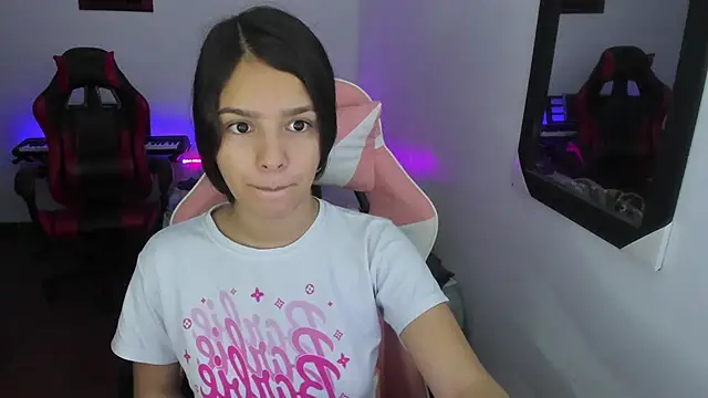 jessi and boy online show from 2, 12, 2025