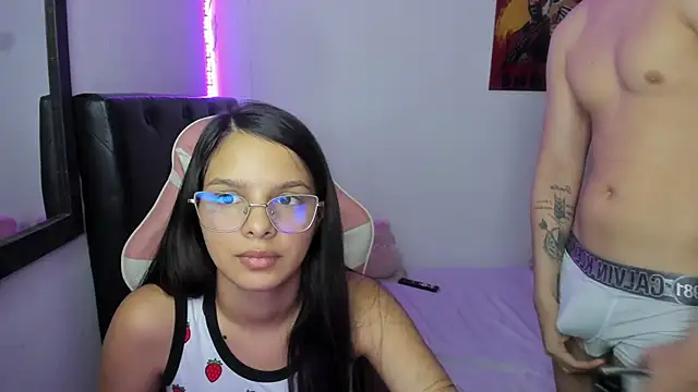 jessi and boy online show from 8, 5, 2026