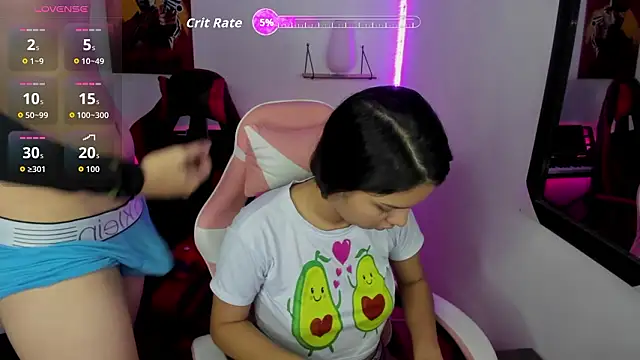 jessi and boy online show from 13, 3, 2026