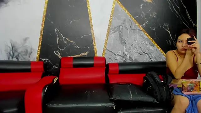 jessi and boy online show from 16, 2, 2026