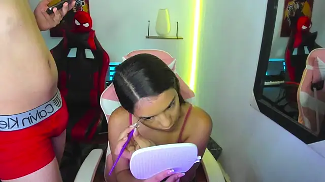 jessi and boy online show from 7, 2, 2026