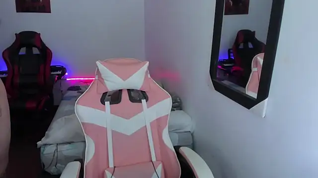 jessi and boy online show from 12, 1, 2026