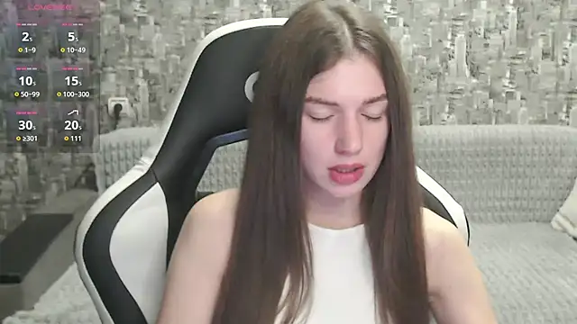 MissMiaCutie online show from 17, 9, 2025