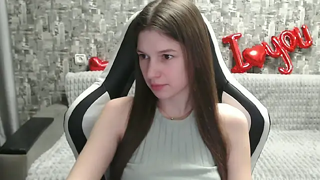 MissMiaCutie online show from 13, 3, 2025