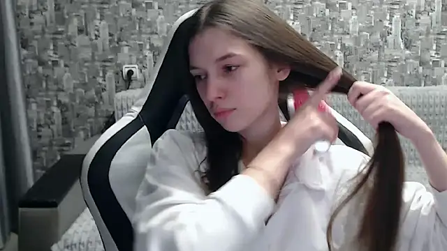 MissMiaCutie online show from 19, 2, 2025