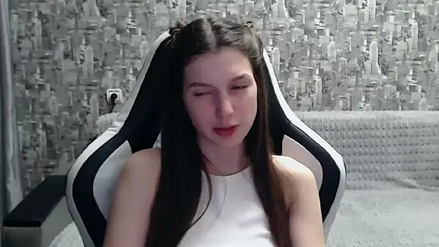MissMiaCutie online show from 1, 3, 2025