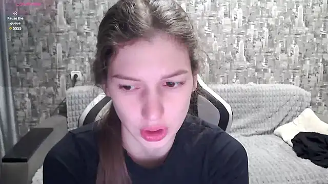 MissMiaCutie online show from 30, 9, 2025