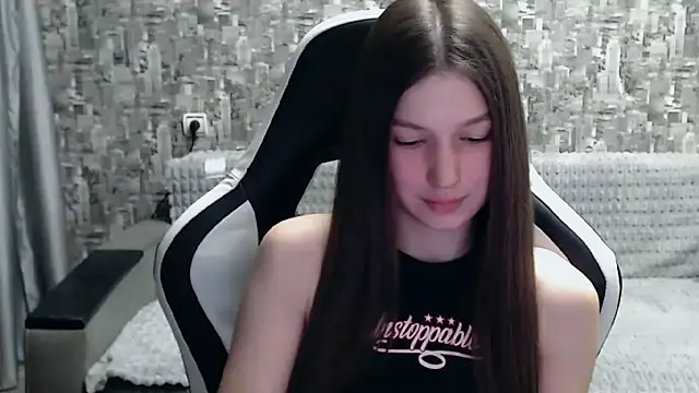 MissMiaCutie online show from 25, 2, 2025