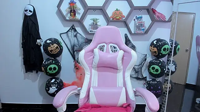 SharonSander online show from 30, 10, 2025