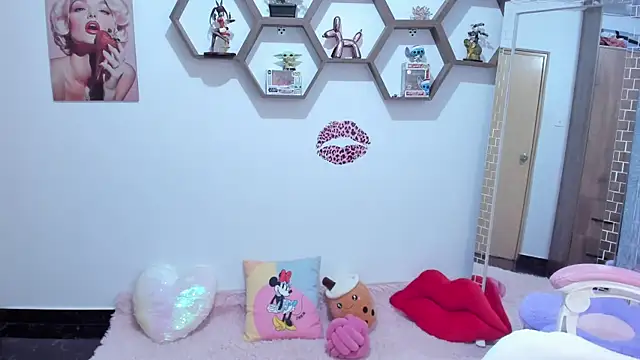 SharonSander online show from 1, 5, 2026