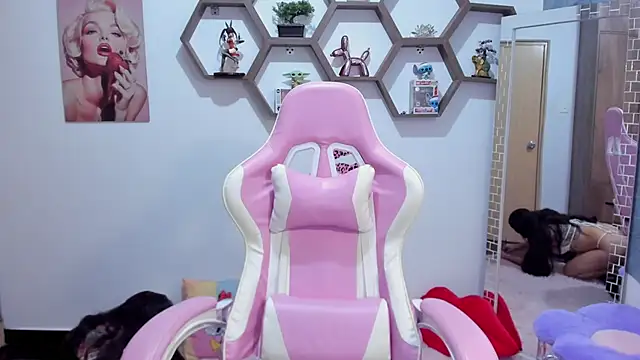 SharonSander online show from 23, 4, 2026