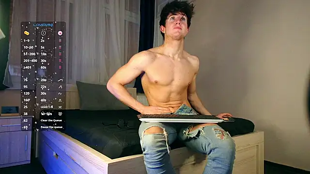 ChristianLevine  online show from 16, 4, 2026