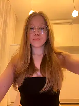 Snapshot of Eva_Weyne chatting on 16, 10, 2025 Eva Weyne online show from 16, 10, 2025