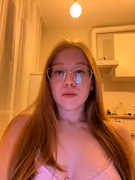 Snapshot of Eva_Weyne chatting on 14, 11, 2025 Eva Weyne online show from 14, 11, 2025