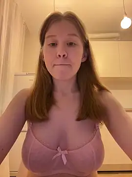 Eva Weyne online show from 13, 4, 2026