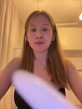 Snapshot of Eva_Weyne chatting on 10, 6, 2026 Eva Weyne online show from 10, 6, 2026