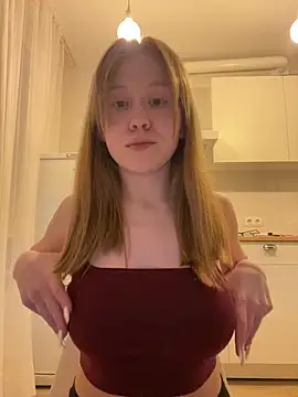 Snapshot of Eva_Weyne chatting on 13, 5, 2026 Eva Weyne online show from 13, 5, 2026