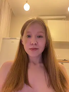 Snapshot of Eva_Weyne chatting on 18, 6, 2026 Eva Weyne online show from 18, 6, 2026