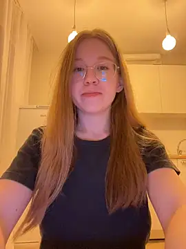 Snapshot of Eva_Weyne chatting on 18, 11, 2025 Eva Weyne online show from 18, 11, 2025