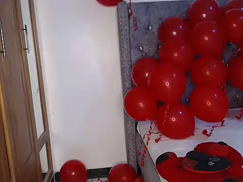 chococreamie online show from 16, 2, 2025
