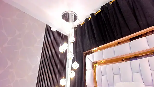 SarayRoyse online show from 17, 11, 2025