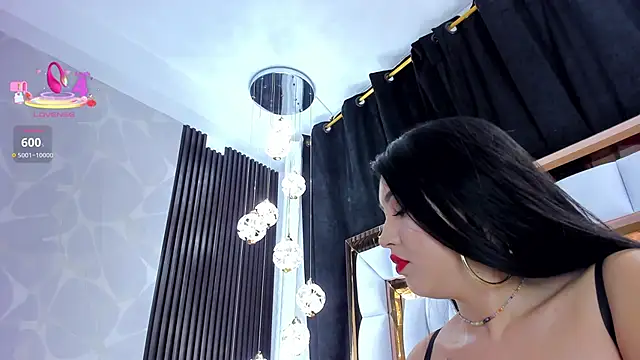 SarayRoyse online show from 10, 1, 2026