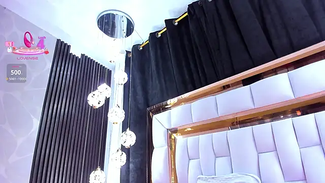 SarayRoyse online show from 25, 3, 2026