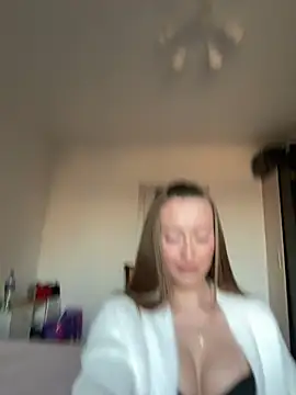 Sweet  Milly online show from 3, 6, 2026